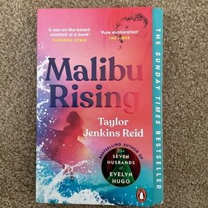 Malibu Rising by Taylor Jenkins Reid